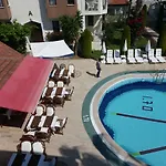 Papaya Hotel