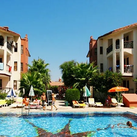 Papaya Hotell 3*